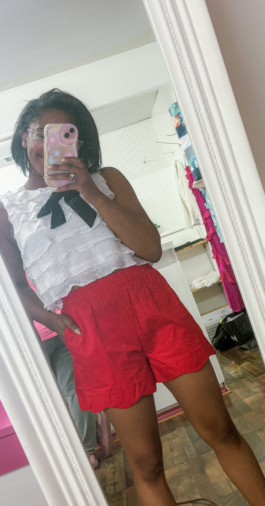 Virgina Scallop Hem Shorts